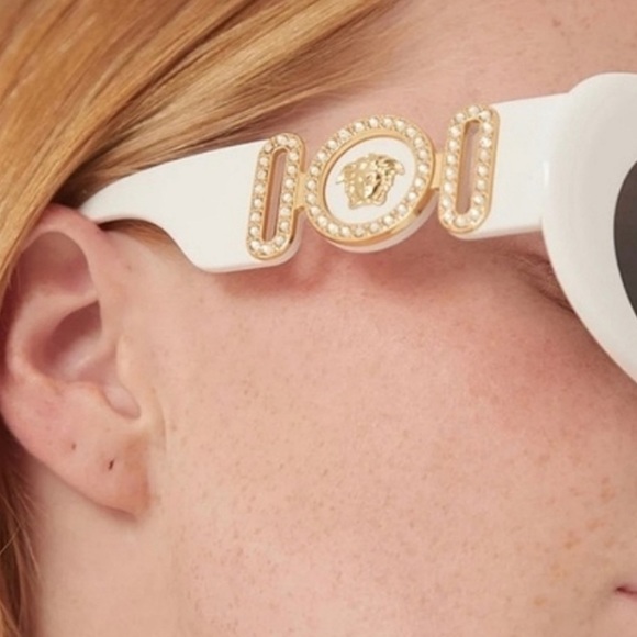 Versace Sunglasses, New 250 - Picture 5 of 6